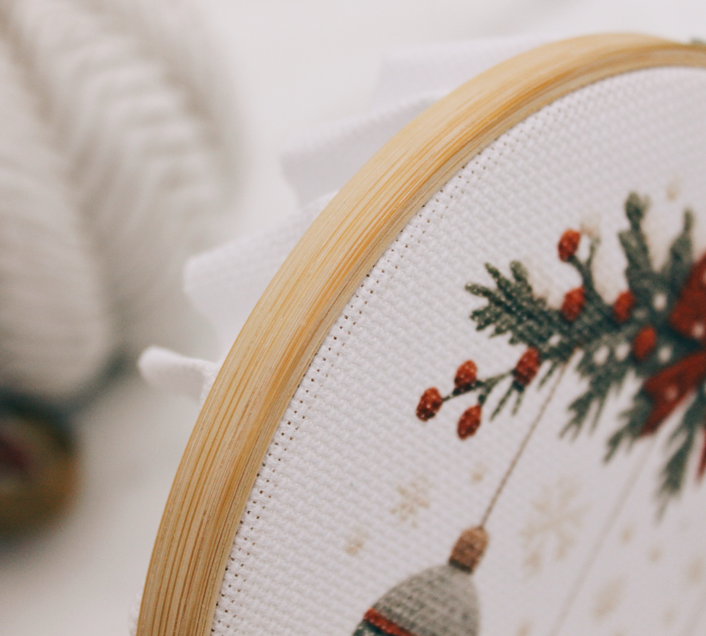 Weihnachts-Stickset „Weihnachtskugeln"
